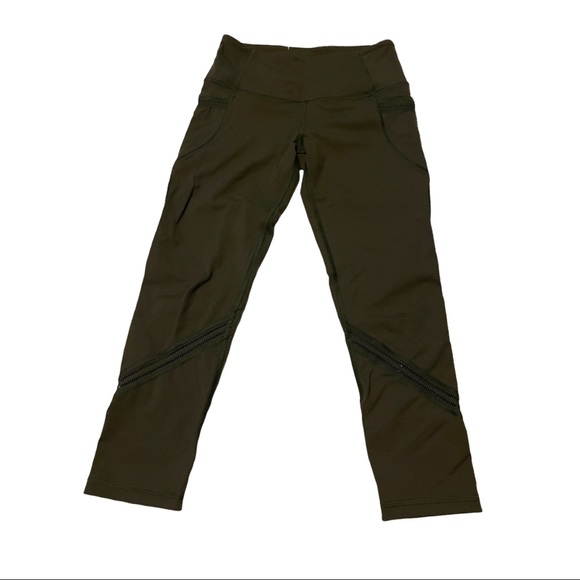 VS Victoria’s Secret Victorias Sport Olive Green Capri Leggings side pockets XS - Picture 3 of 9